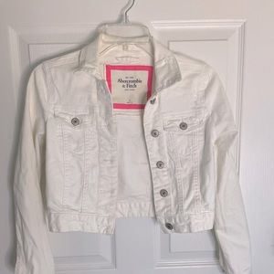 COPY - Abercrombie & Fitch white denim jacket sz S